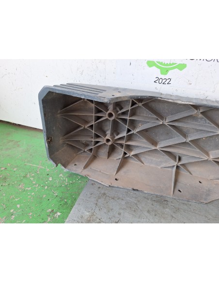 [112806] PARAGOLPES DELANTERO - RENAULT M 180/210/230.13/16 MIDLINER