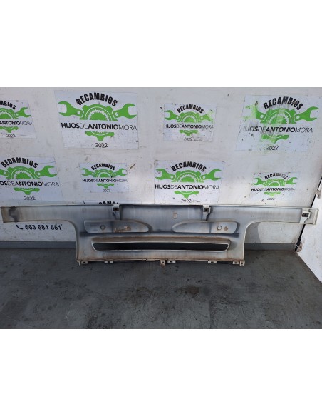 [112804] REJILLA DELANTERA - NISSAN CABSTAR E (01/2002 - 12/2003)