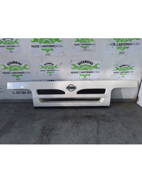 [112804] REJILLA DELANTERA - NISSAN CABSTAR E (01/2002 - 12/2003)