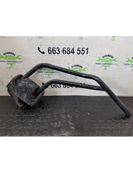 [112780] SOPORTE ESPEJO IZQUIERDO - NISSAN CABSTAR E (01/2002 - 12/2003)