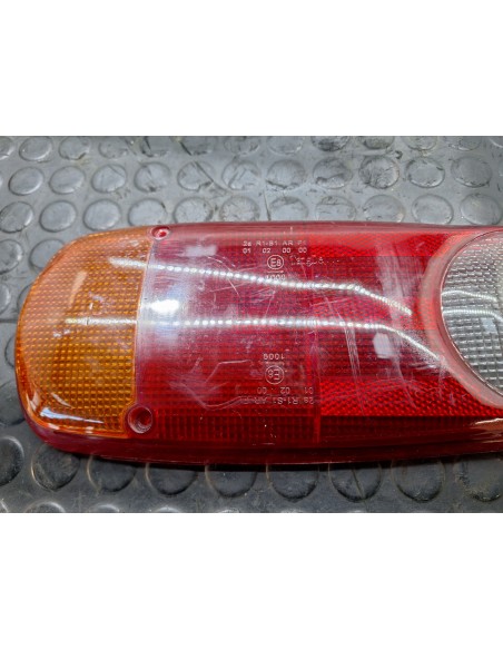 [112776] CUBIERTA / TULIPA PILOTO TRASERO - NISSAN CABSTAR E (01/2002 - 12/2003)