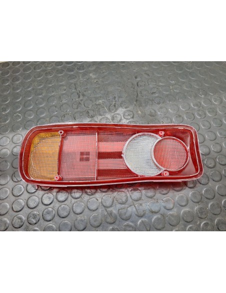 [112776] CUBIERTA / TULIPA PILOTO TRASERO - NISSAN CABSTAR E (01/2002 - 12/2003)