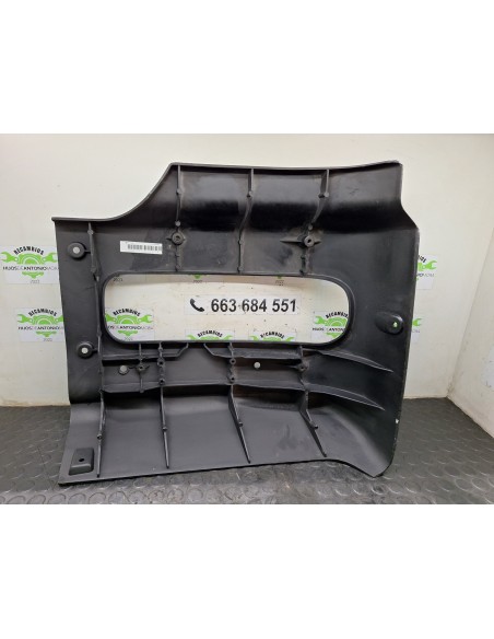 [112770] EMBELLECEDOR FARO DERECHO - MERCEDES ATEGO 4-CIL. 4X4 BM 970/2 (01/1997 - 01/2004)