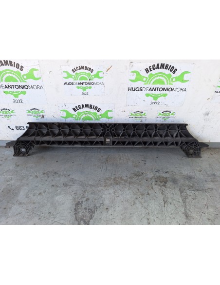 [112768] SOPORTE PARAGOLPE DELANTERO - RENAULT SERIE T (01/2013 - ...)