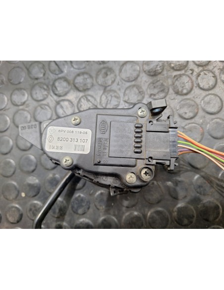[112753] PEDAL ACELERADOR - RENAULT MASCOTT (01/2000 - 01/2006)