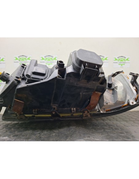 [112723] FARO IZQUIERDO - MAN F 2000 19.XXX