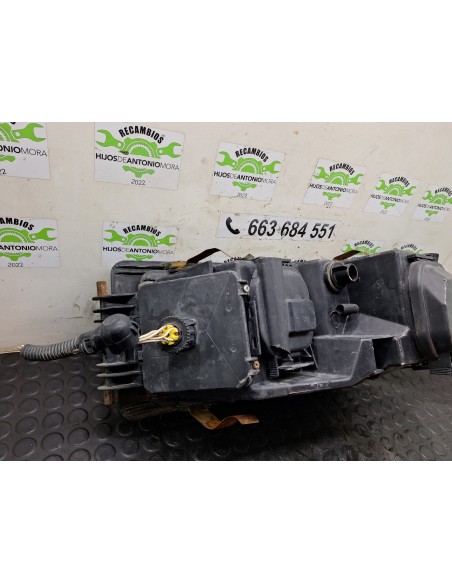 [112723] FARO IZQUIERDO - MAN F 2000 19.XXX