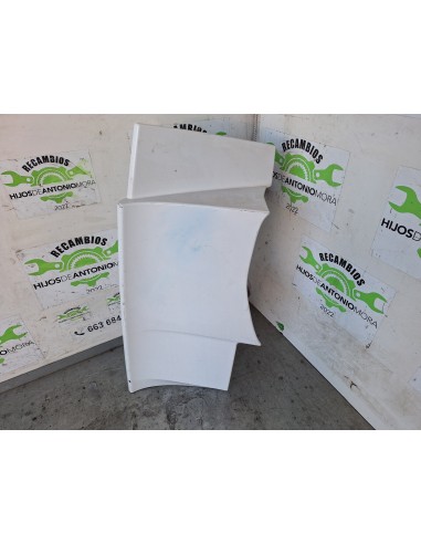 [112653] PICO SPOILER IZQUIERDO - MERCEDES...