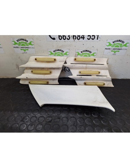 [112590] JUEGO DE MOLDURAS - VOLVO FH 12 ASTA 2001 E2 / E3