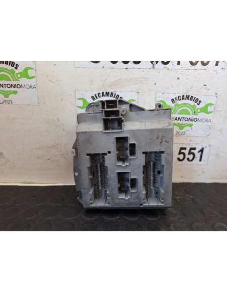 [112569] CAJA RELES / FUSIBLES - IVECO DAILY CAJA CERRADA