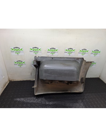 [112548] ESTRIBO DELANTERO DERECHO - NISSAN CABSTAR E (01/2002 - 12/2003)