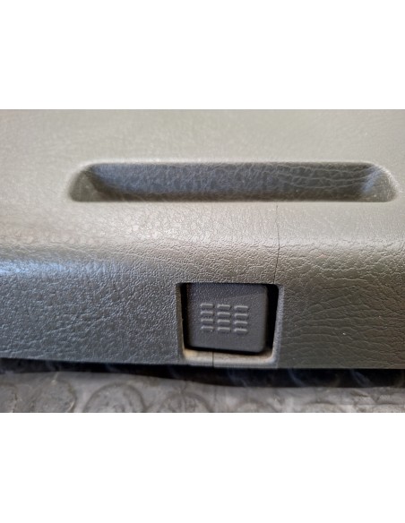 [112524] TAPA GUANTERA - IVECO EUROCARGO TECTOR (01/2001 - 12/2003)