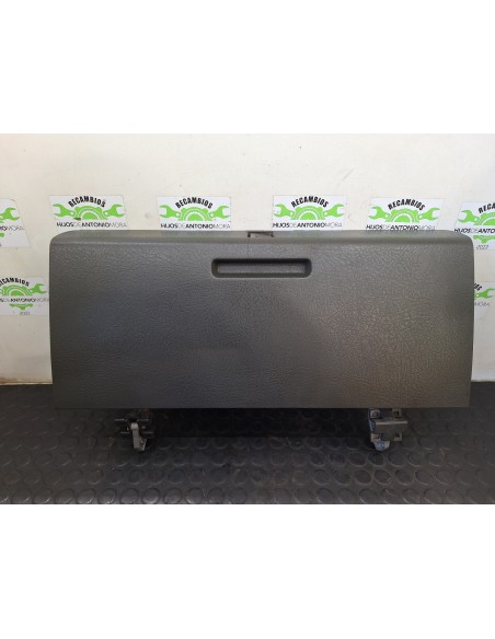 [112524] TAPA GUANTERA - IVECO EUROCARGO TECTOR (01/2001 - 12/2003)