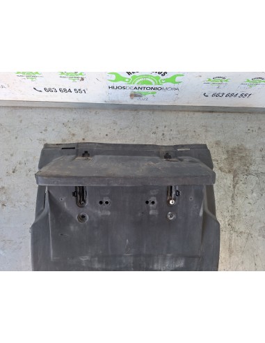 [112517] GUARDABARRO TRASERO TRASERO DERECHO -...