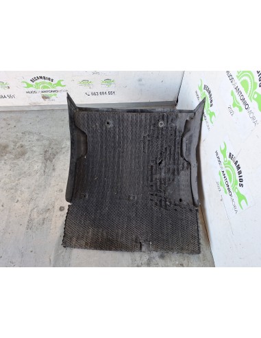 [112517] GUARDABARRO TRASERO TRASERO DERECHO -...