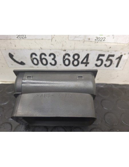 [112492] REJILLA AIREADORA - IVECO EUROCARGO TECTOR (01/2001 - 12/2003)