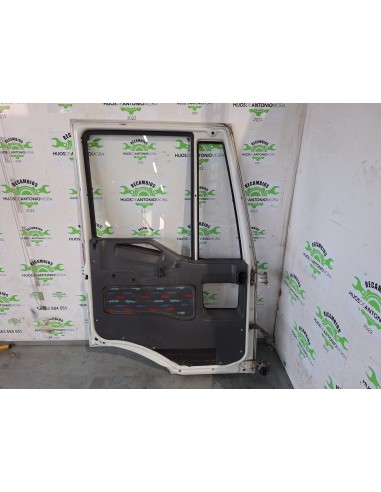 [112410] PUERTA DELANTERA IZQUIERDA - IVECO...