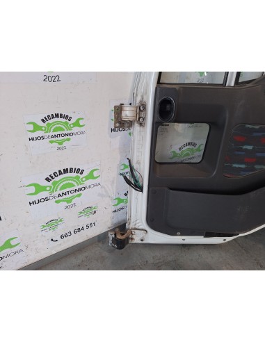 [112409] PUERTA DELANTERA DERECHA - IVECO...