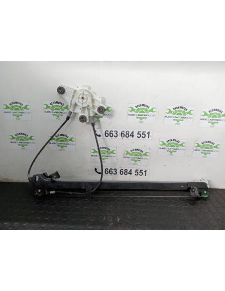 [112402] ELEVALUNAS DELANTERO DERECHO - IVECO STRALIS (AS) (01/2012 - 01/2019)