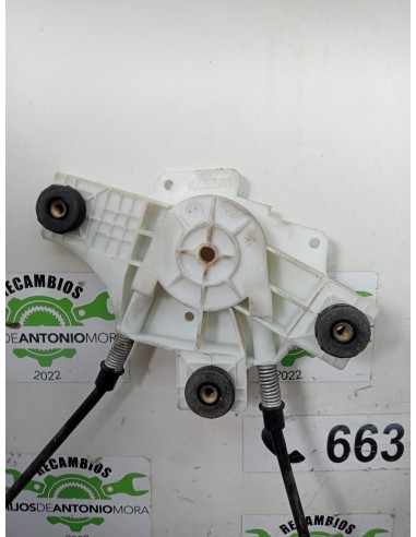 [112402] ELEVALUNAS DELANTERO DERECHO - IVECO...