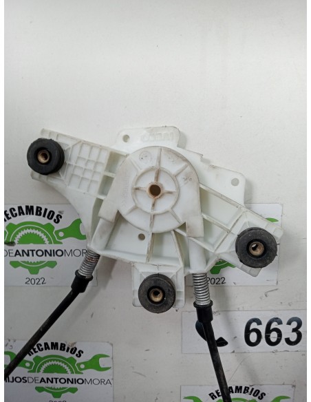 [112402] ELEVALUNAS DELANTERO DERECHO - IVECO STRALIS (AS) (01/2012 - 01/2019)