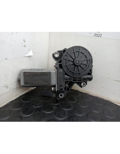 [112394] MOTOR ELEVALUNAS DELANTERO DERECHO -...