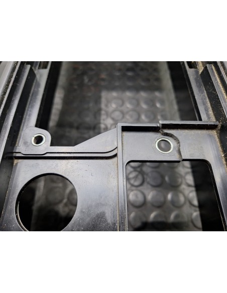 [112387] EMBELLECEDOR FRENO MANO - IVECO EUROCARGO TECTOR (01/2001 - 12/2003)