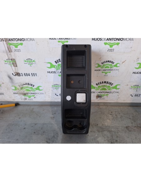 [112387] EMBELLECEDOR FRENO MANO - IVECO EUROCARGO TECTOR (01/2001 - 12/2003)