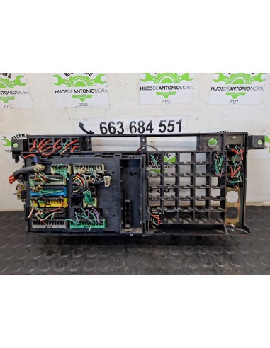 [112339] CAJA RELES / FUSIBLES - IVECO...