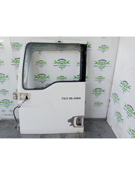 [112247] PUERTA DELANTERA IZQUIERDA - MAN TGX 35.XXX (01/2007 - ...)