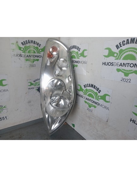 [112167] FARO IZQUIERDO - RENAULT MASTER DOKA PRITSCHE/-FGST