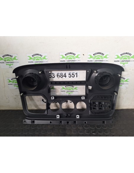 [112073] CONSOLA CENTRAL - RENAULT MASTER DOKA PRITSCHE/-FGST