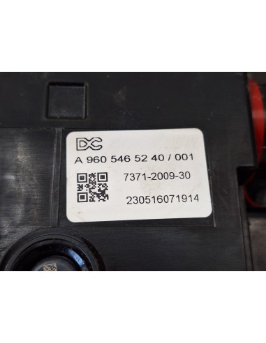 [111975] CAJA RELES / FUSIBLES - MERCEDES...