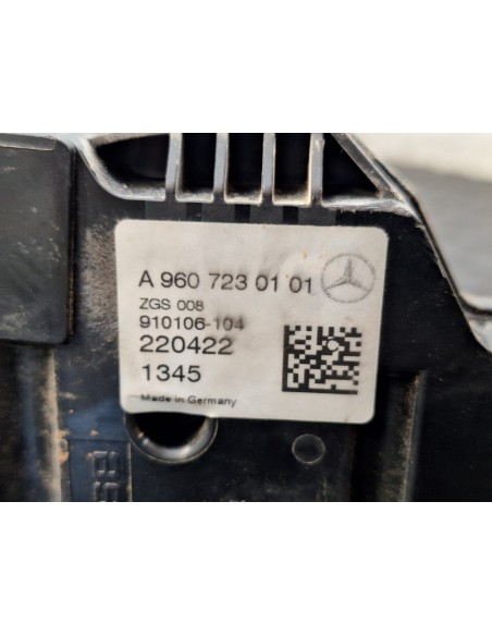 [111971] CERRADURA PUERTA DELANTERA DERECHA - MERCEDES ACTROS 5 L-FAHRERHAUS 2-ACHSER BM 963