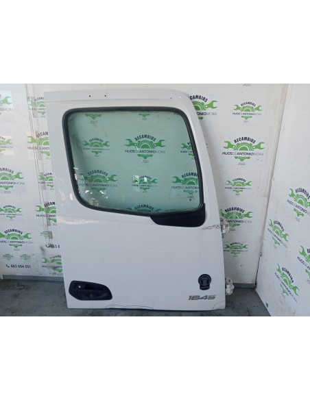 [111888] PUERTA DELANTERA DERECHA - MERCEDES ACTROS 5 L-FAHRERHAUS 2-ACHSER BM 963