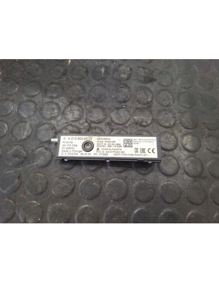 [111862] AMPLIFICADOR DE ANTENA - MERCEDES ACTROS 5 L-FAHRERHAUS 2-ACHSER BM 963