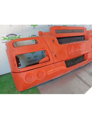 [111829] PARAGOLPES DELANTERO - IVECO STRALIS...