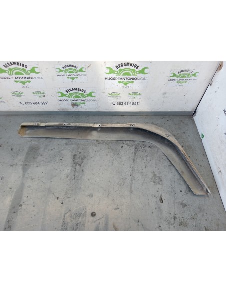 [111785] ALETIN DELANTERO IZQUIERDO - VOLVO FL 7