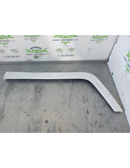 [111784] ALETIN DELANTERO DERECHO - VOLVO FL 7