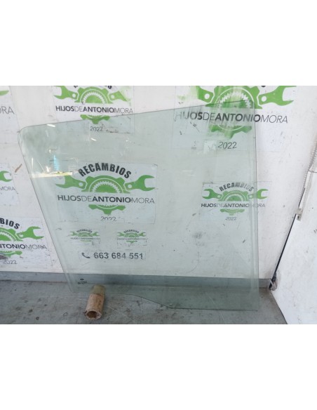 [111757] LUNA DELANTERA DERECHA - NISSAN ATLEON