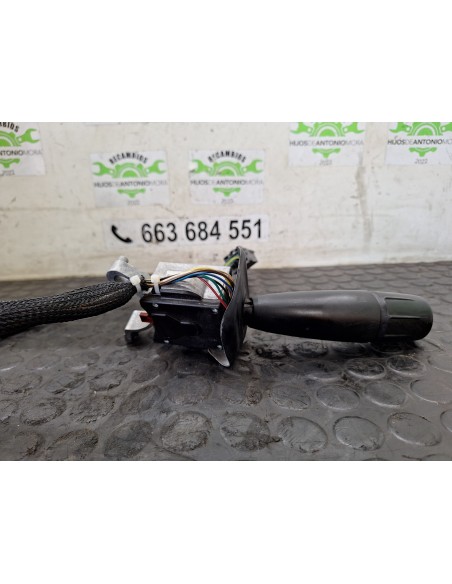 [111742] MANDO LUCES/LIMPIA/INTERMITENCIA - DAF SERIE XF EURO 6 (01/2013 - ...)