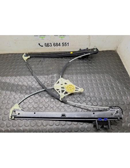 [111720] ELEVALUNAS TRASERO DERECHO - AUDI SQ7 (4M)