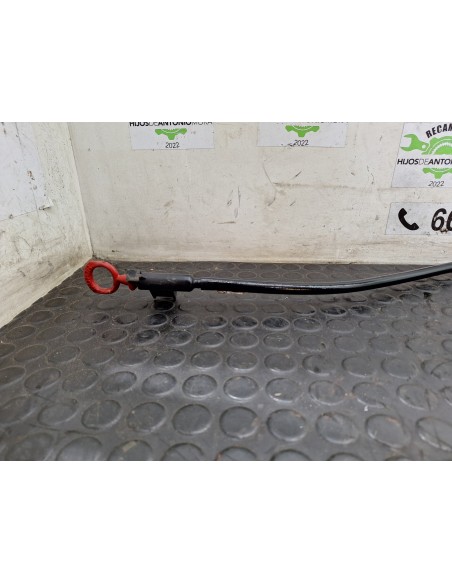 [111702] VARILLA ACEITE - RENAULT PREMIUM LANDER (01/2005 - ...)