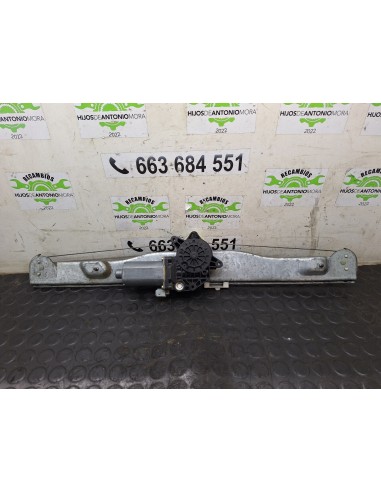 [111687] ELEVALUNAS DELANTERO DERECHO - NISSAN...