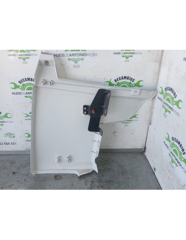 [111630] PICO SPOILER DERECHO - IVECO STRALIS...