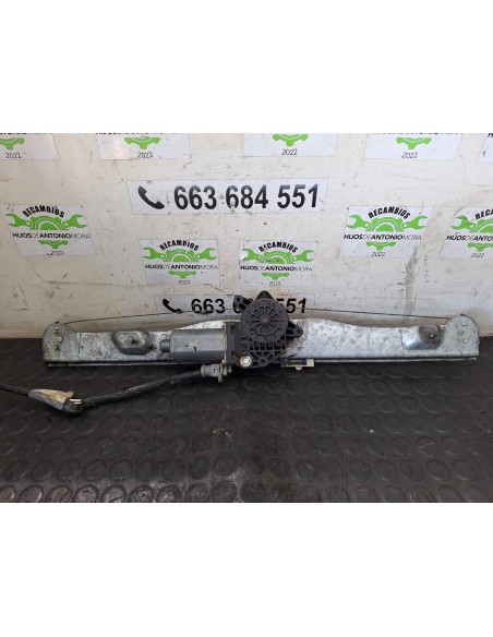 [111623] ELEVALUNAS DELANTERO DERECHO - NISSAN ATLEON