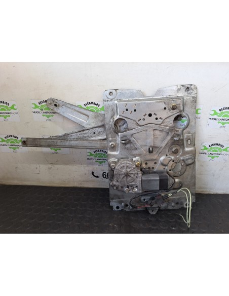 [111622] ELEVALUNAS DELANTERO DERECHO - RENAULT HR 340.18 / 26 PREMIUM E2