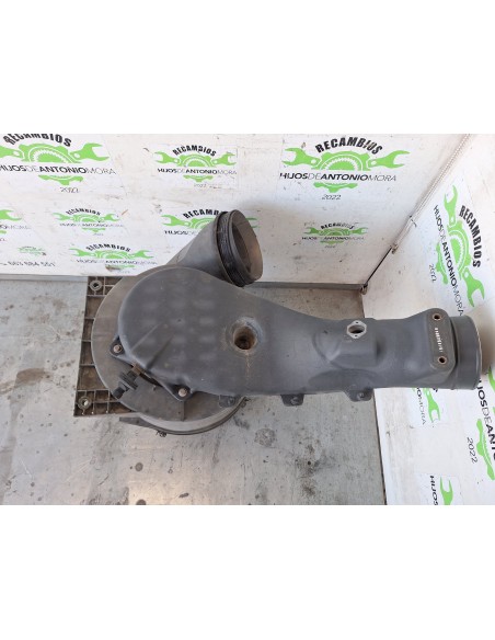 [111614] CAJA FILTRO AIRE - IVECO STRALIS (AS) (01/2012 - 01/2019)