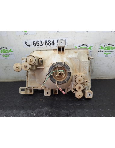 [111612] FARO DERECHO - NISSAN CABSTAR E...