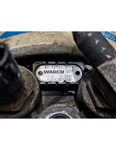 [111593] VALVULA FILTRO SECADOR - MAN TGX 18.XXX